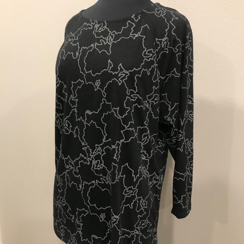 Long sleeve t-shirt